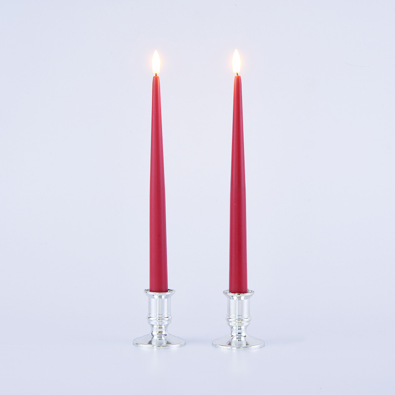 Set mit 2 flammenlosen Spitzkerzen mit Fernbedienung
